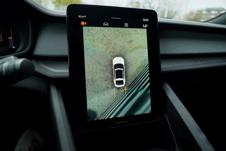 Polestar 2 Long Range Dual Motor Launch Edition 78kWh / Glasdak / BLIS / Trekhaak / Incl BTW