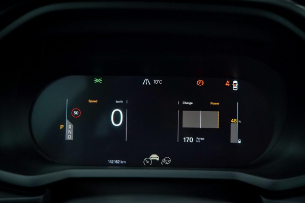 Polestar 2 Long Range Dual Motor Launch Edition 78kWh / Glasdak / BLIS / Trekhaak / Incl BTW