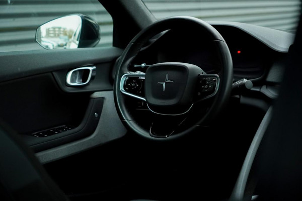 Polestar 2 Long Range Dual Motor Launch Edition 78kWh / Glasdak / BLIS / Trekhaak / Incl BTW