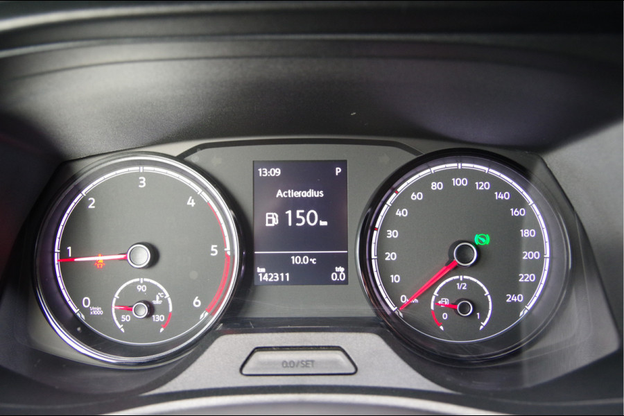 Volkswagen Transporter 2.0 TDI L2 3-ZITS, AUT. LED, CAMERA, CRUISE, CARPLAY, BUMPERS IN KLEUR