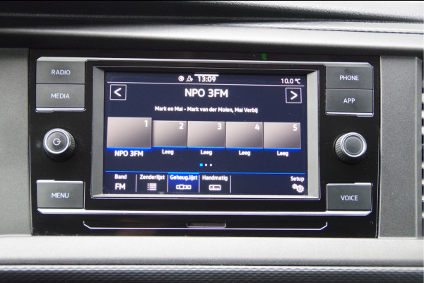 Volkswagen Transporter 2.0 TDI L2 3-ZITS, AUT. LED, CAMERA, CRUISE, CARPLAY, BUMPERS IN KLEUR