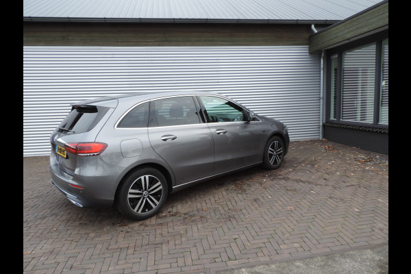 Mercedes-Benz B-Klasse 250 e Business Solution Luxury Limited panoramadak trekhaak