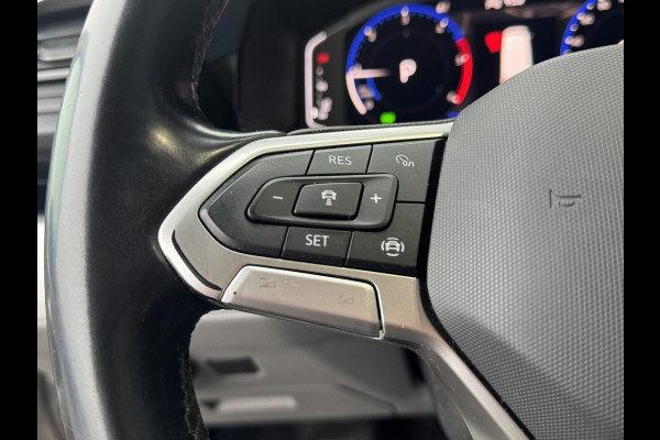 Volkswagen Transporter 2.0 TDI L2H1 30 DC DUBBEL CABINE / VIRTUAL COCKPIT / AUTOMAAT / CARPLAY / BULLI