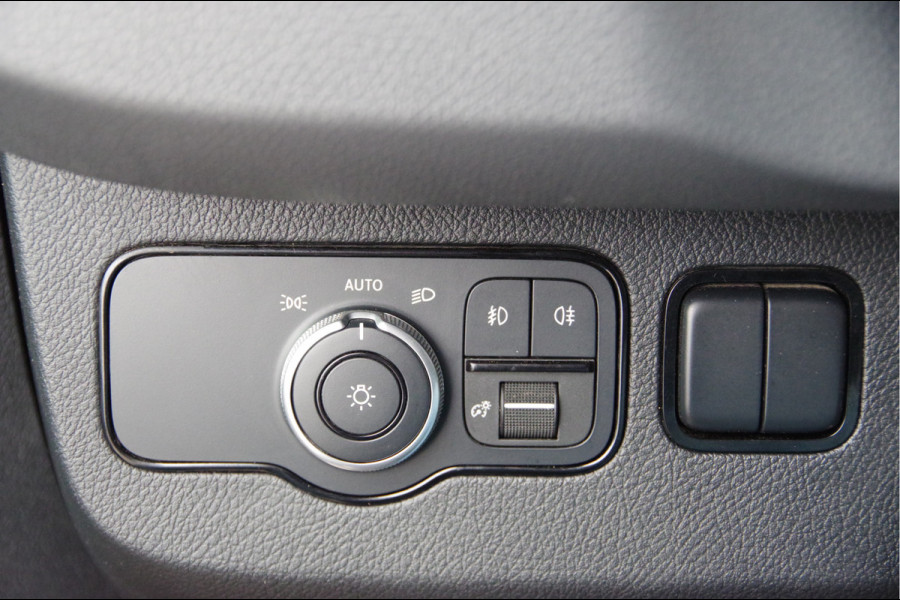 Mercedes-Benz Sprinter 519 3.0 CDI V6 BAKWAGEN, AUT. LED, CAMERA, MBUX10'', GEVEERDE STOEL, LEDER, NAVI, CLIMA, STOELVERWARMING, ZIJDEUR