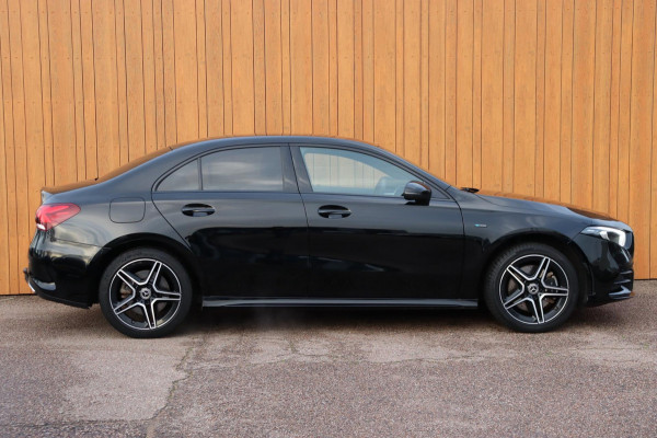 Mercedes-Benz A-Klasse 250 e Bus. Sol. AMG Limited org.NL camera afn.trekhaak