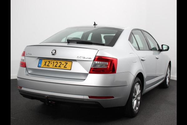 Škoda Octavia 1.5 TSI 150pk Automaat Ambition Business | Navigatie | Apple Carplay/ Android Auto | Climate control | Cruise control | Parkeersensoren | Voorstoelen verwarmd | Lichtmetalen velgen