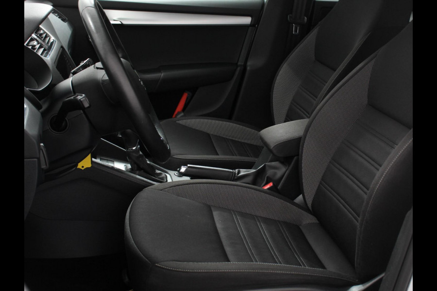 Škoda Octavia 1.5 TSI 150pk Automaat Ambition Business | Navigatie | Apple Carplay/ Android Auto | Climate control | Cruise control | Parkeersensoren | Voorstoelen verwarmd | Lichtmetalen velgen