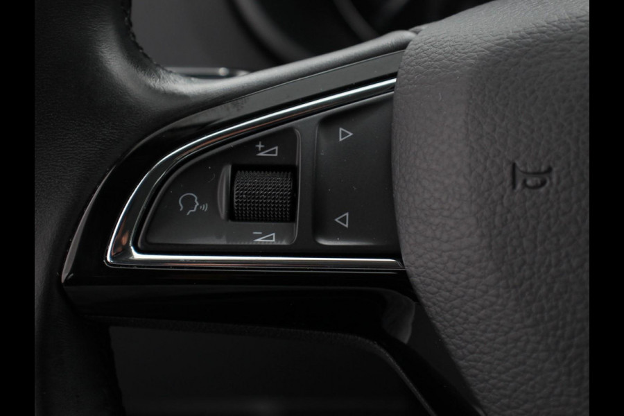 Škoda Octavia 1.5 TSI 150pk Automaat Ambition Business | Navigatie | Apple Carplay/ Android Auto | Climate control | Cruise control | Parkeersensoren | Voorstoelen verwarmd | Lichtmetalen velgen