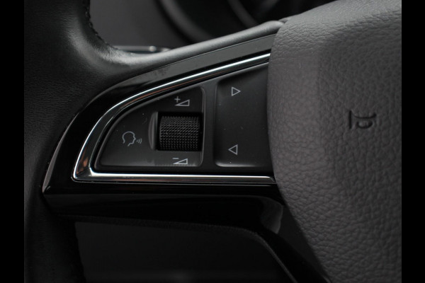 Škoda Octavia 1.5 TSI 150pk Automaat Ambition Business | Navigatie | Apple Carplay/ Android Auto | Climate control | Cruise control | Parkeersensoren | Voorstoelen verwarmd | Lichtmetalen velgen