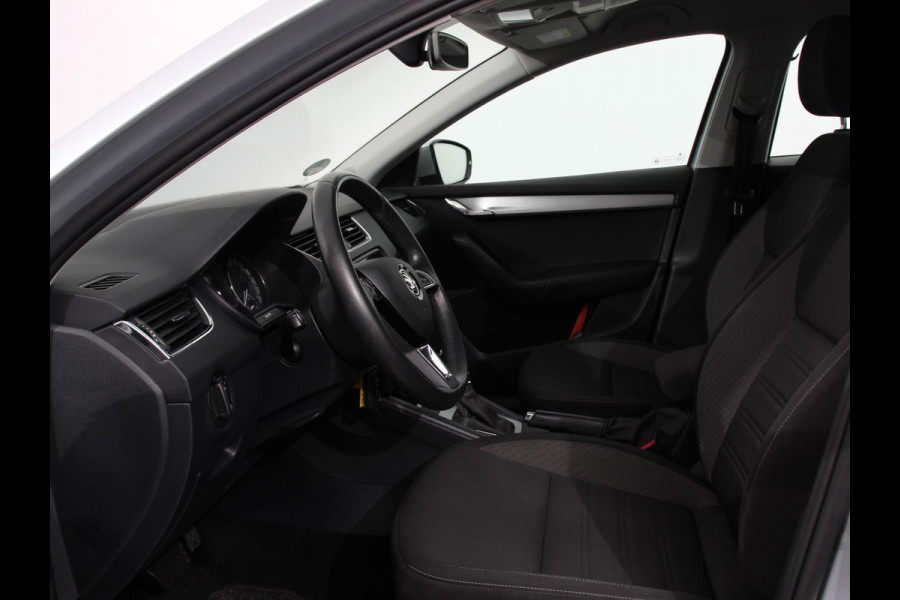 Škoda Octavia 1.5 TSI 150pk Automaat Ambition Business | Navigatie | Apple Carplay/ Android Auto | Climate control | Cruise control | Parkeersensoren | Voorstoelen verwarmd | Lichtmetalen velgen