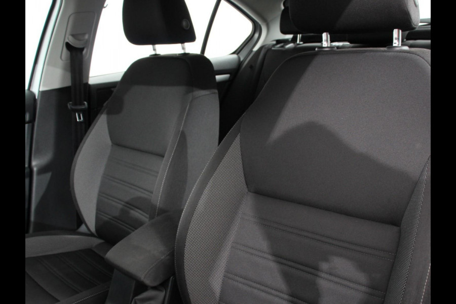 Škoda Octavia 1.5 TSI 150pk Automaat Ambition Business | Navigatie | Apple Carplay/ Android Auto | Climate control | Cruise control | Parkeersensoren | Voorstoelen verwarmd | Lichtmetalen velgen
