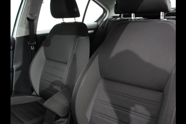 Škoda Octavia 1.5 TSI 150pk Automaat Ambition Business | Navigatie | Apple Carplay/ Android Auto | Climate control | Cruise control | Parkeersensoren | Voorstoelen verwarmd | Lichtmetalen velgen