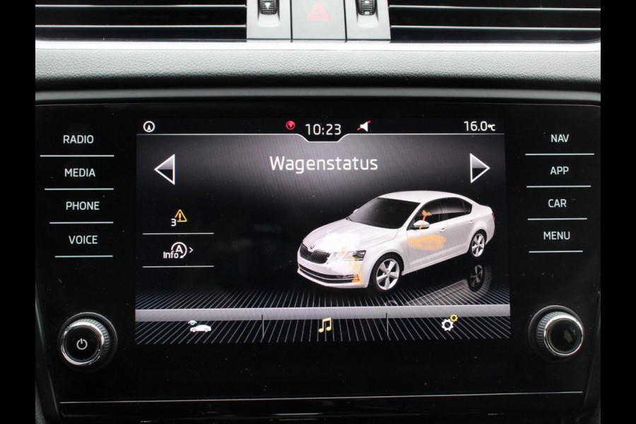 Škoda Octavia 1.5 TSI 150pk Automaat Ambition Business | Navigatie | Apple Carplay/ Android Auto | Climate control | Cruise control | Parkeersensoren | Voorstoelen verwarmd | Lichtmetalen velgen