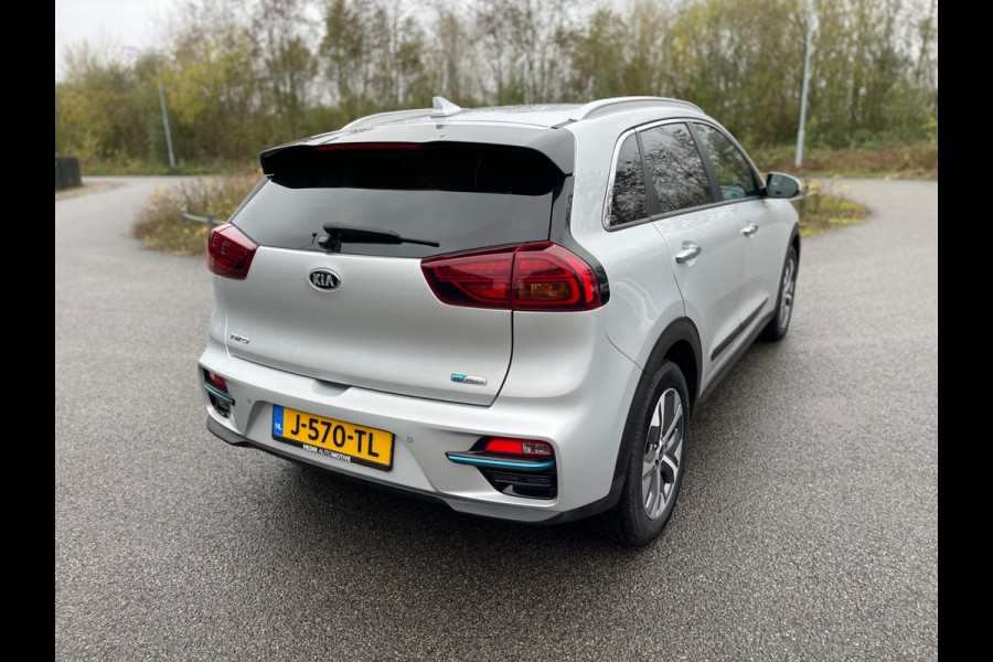Kia e-Niro ExecutiveLine 64 kWh BEV Elektrisch APPEL-CARPLAY LEER NAVIGATIE CAMERA