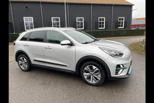 Kia e-Niro ExecutiveLine 64 kWh BEV Elektrisch APPEL-CARPLAY LEER NAVIGATIE CAMERA