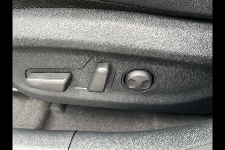 Kia e-Niro ExecutiveLine 64 kWh BEV Elektrisch APPEL-CARPLAY LEER NAVIGATIE CAMERA