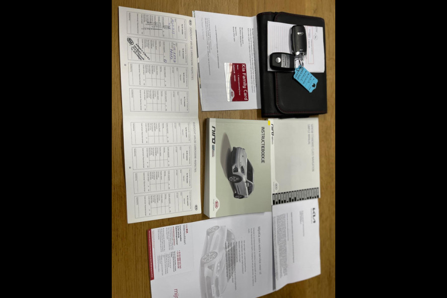 Kia e-Niro ExecutiveLine 64 kWh BEV Elektrisch APPEL-CARPLAY LEER NAVIGATIE CAMERA