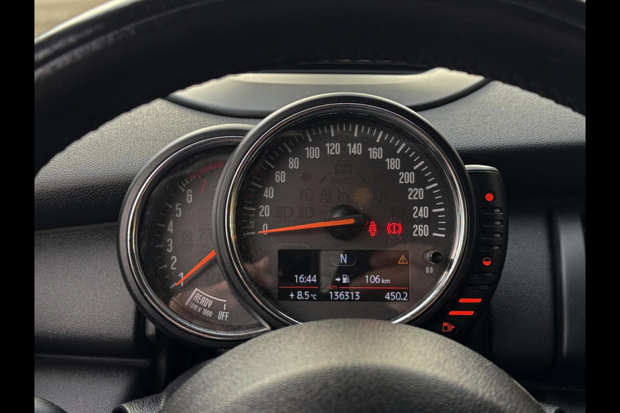 MINI Mini 1.2 One Salt 5Drs - Navigatie I Airco I PDC I Sport velgen I Comfort pakket I Dealer onderhouden