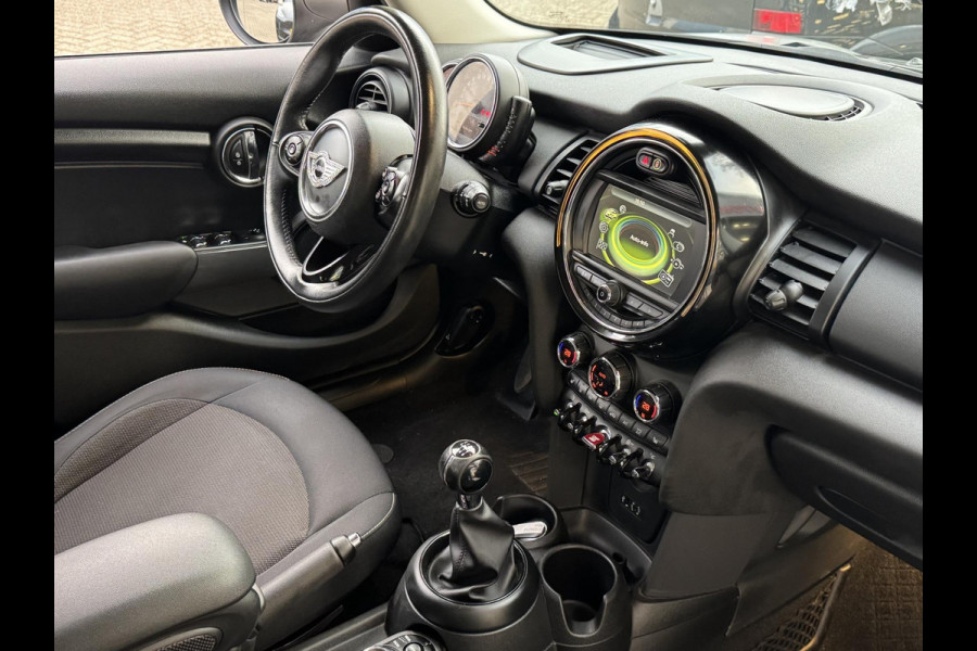MINI Mini 1.2 One Salt 5Drs - Navigatie I Airco I PDC I Sport velgen I Comfort pakket I Dealer onderhouden