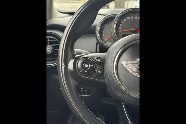 MINI Mini 1.2 One Salt 5Drs - Navigatie I Airco I PDC I Sport velgen I Comfort pakket I Dealer onderhouden