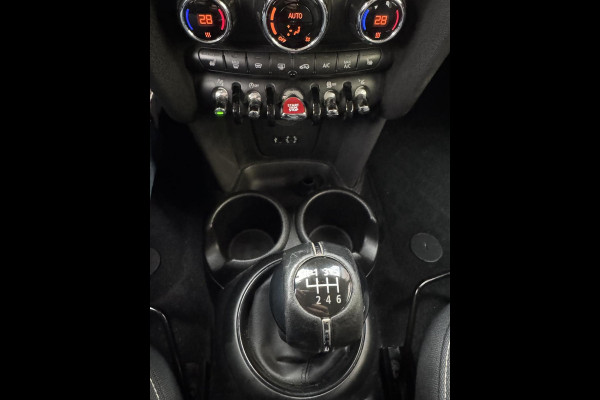 MINI Mini 1.2 One Salt 5Drs - Navigatie I Airco I PDC I Sport velgen I Comfort pakket I Dealer onderhouden