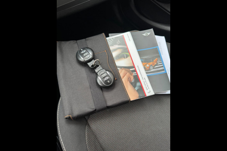 MINI Mini 1.2 One Salt 5Drs - Navigatie I Airco I PDC I Sport velgen I Comfort pakket I Dealer onderhouden