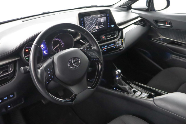 Toyota C-HR 1.8 Hybrid Style|ACC|Stoelverwarming|Camera|Trekhaak|18"
