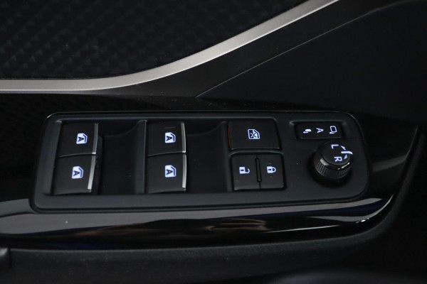 Toyota C-HR 1.8 Hybrid Style|ACC|Stoelverwarming|Camera|Trekhaak|18"