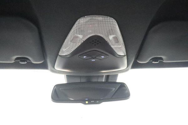 Toyota C-HR 1.8 Hybrid Style|ACC|Stoelverwarming|Camera|Trekhaak|18"