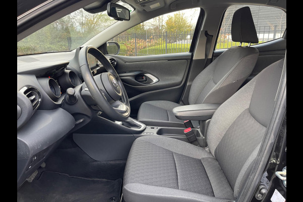 Toyota Yaris 1.5 Hybrid Team Deutschland |Airco ECC Navigatie Parkeercamera |