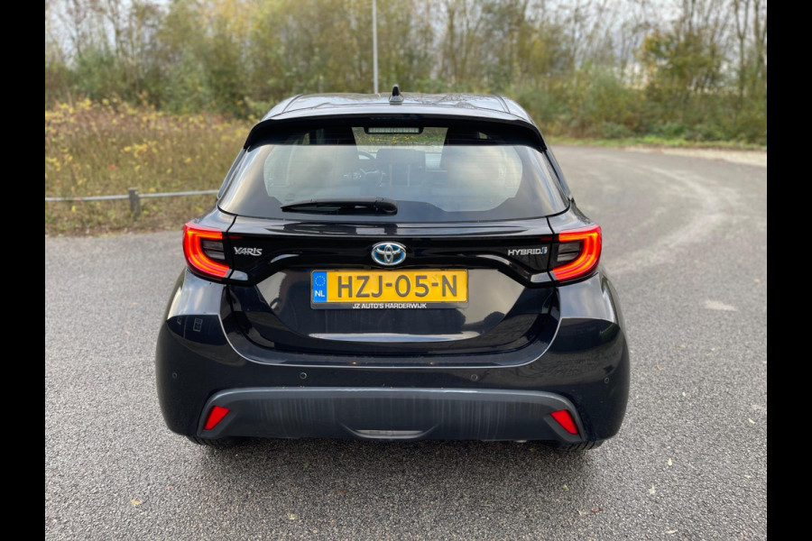 Toyota Yaris 1.5 Hybrid Team Deutschland |Airco ECC Navigatie Parkeercamera |