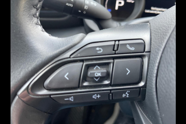 Toyota Yaris 1.5 Hybrid Team Deutschland |Airco ECC Navigatie Parkeercamera |