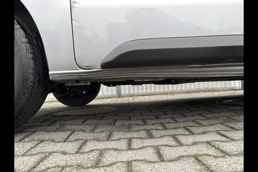 Peugeot Expert 2.0 BlueHDI 145 Standard Premium*A/C*CRUISE*NAVI*