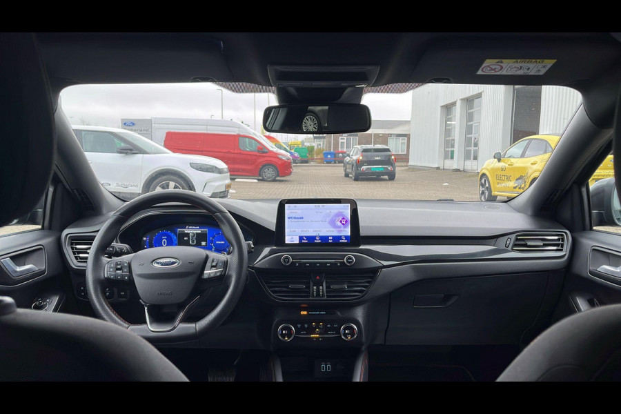 Ford FOCUS Wagon 1.5 EcoBoost ST Line X Business 150pk | Trekhaak | Adaptieve Cruise Control | Elek. Achterklep | AGR Stoelen | Standkachel