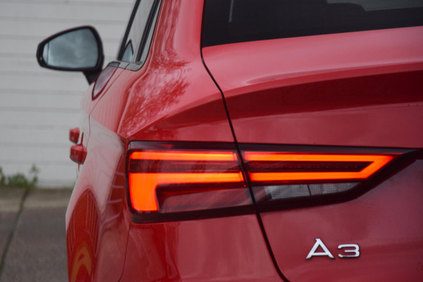 Audi A3 Limousine 40 TFSI quattro Advance Sport ADAPTIEVE CRUISE/CAMERA/VIRTUELE COCKPIT