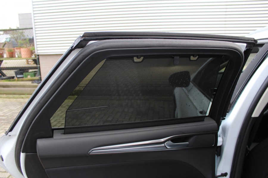 Ford Mondeo Wagon 2.0 IVCT 190PK HEV Titanium | Panoramadak | Elektr. Trekhaak | Dealer Onderhouden | BLIS | Winterpack