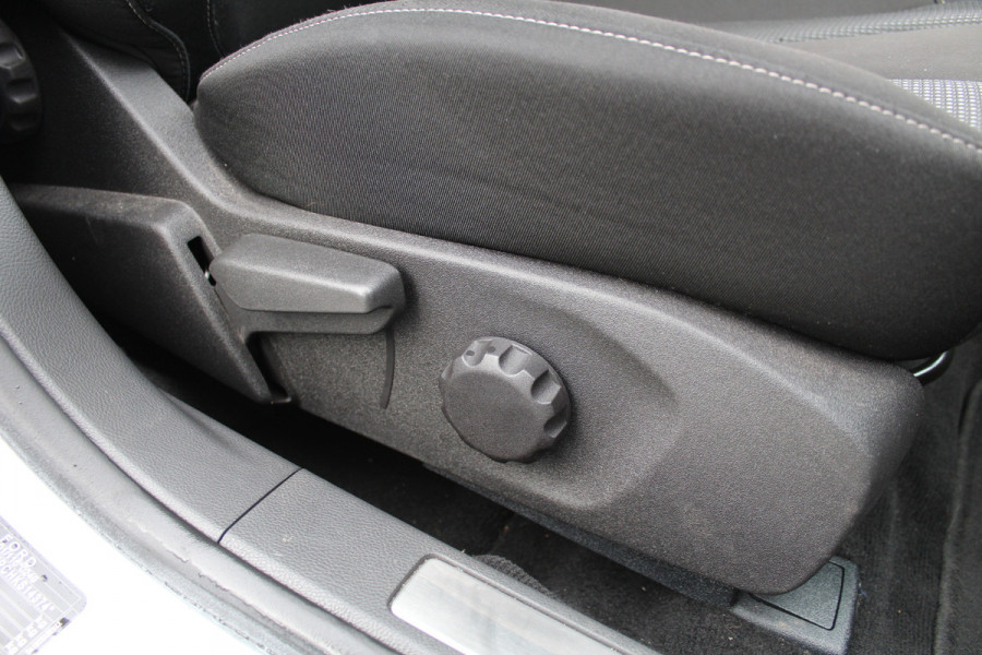 Ford Mondeo Wagon 2.0 IVCT 190PK HEV Titanium | Panoramadak | Elektr. Trekhaak | Dealer Onderhouden | BLIS | Winterpack