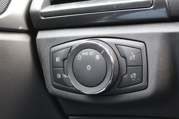 Ford Mondeo Wagon 2.0 IVCT 190PK HEV Titanium | Panoramadak | Elektr. Trekhaak | Dealer Onderhouden | BLIS | Winterpack