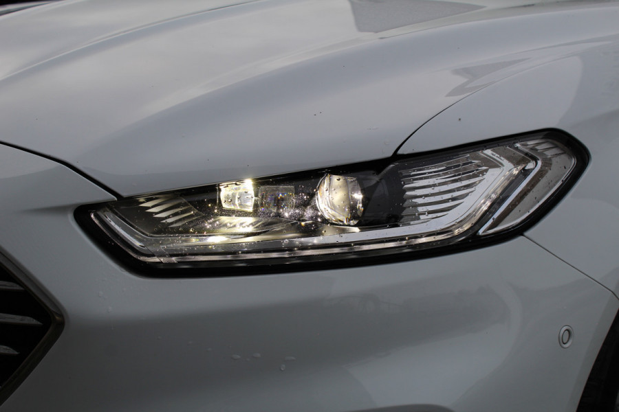 Ford Mondeo Wagon 2.0 IVCT 190PK HEV Titanium | Panoramadak | Elektr. Trekhaak | Dealer Onderhouden | BLIS | Winterpack