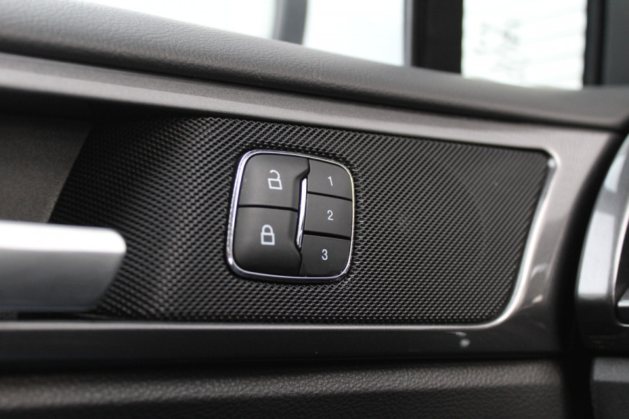 Ford Mondeo Wagon 2.0 IVCT 190PK HEV Titanium | Panoramadak | Elektr. Trekhaak | Dealer Onderhouden | BLIS | Winterpack