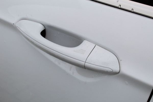 Ford Mondeo Wagon 2.0 IVCT 190PK HEV Titanium | Panoramadak | Elektr. Trekhaak | Dealer Onderhouden | BLIS | Winterpack