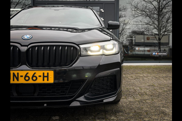 BMW 5 Serie Touring 530e Business Edition Plus M-Sport|Panorama|Shadow|Trekhaak|Stoel/stuurverwarming