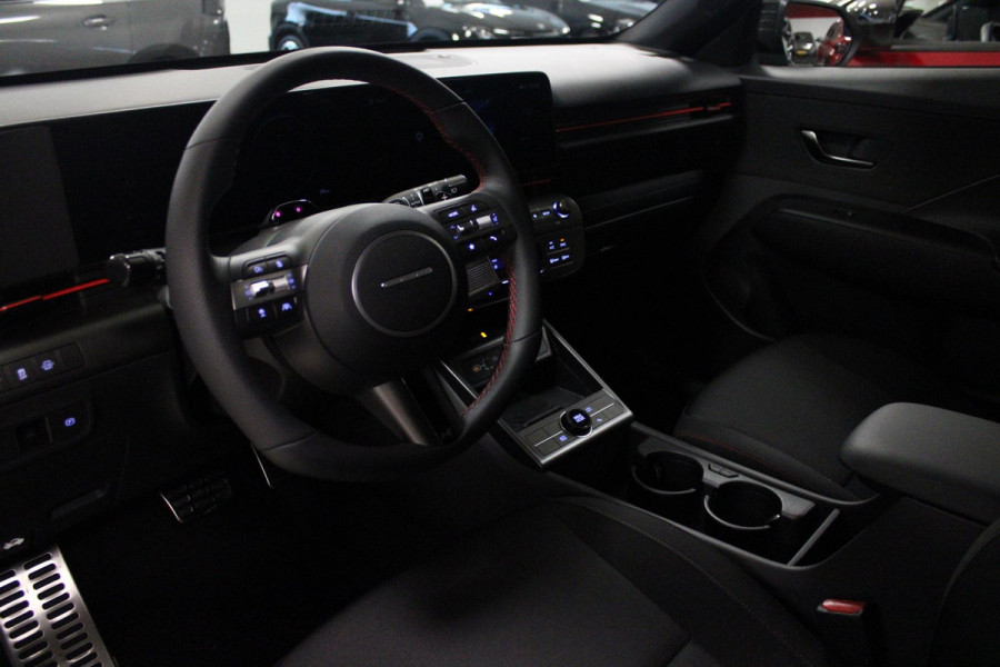 Hyundai Kona 1.6 GDI 130PK HEV N LINE | *NIEUWE AUTO!* | NAVIGATIE | DRAADLOZE APPLE CARPLAY/ANDROID AUTO | ADAPTIVE CRUISE CONTROL | CLIMATE CONTROL | DODEHOEK DETECTIE | DRAADLOZE TELEFOONLADER |  18" LICHTMETALEN VELGEN | ACHTERUITRIJ CAMERA | PARKEERSENSOREN VOOR EN ACHTER | KEYLESS ENTRY/START | DAB+ RADIO | ELEKTRISCH BEDIENBARE ACHTERKLEP | SFEER VERLICHTING | FULL LED KOPLAMPEN |