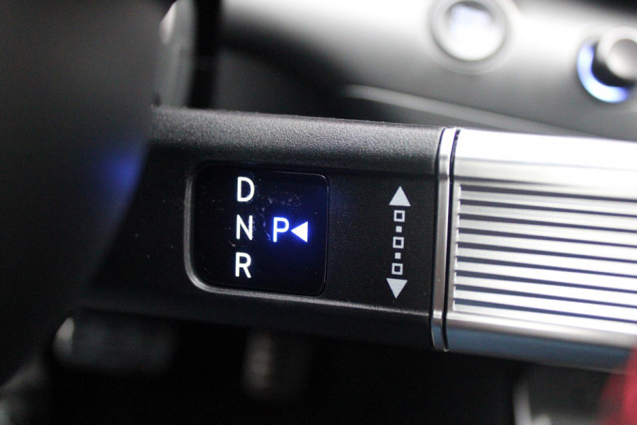 Hyundai Kona 1.6 GDI 130PK HEV N LINE | *NIEUWE AUTO!* | NAVIGATIE | DRAADLOZE APPLE CARPLAY/ANDROID AUTO | ADAPTIVE CRUISE CONTROL | CLIMATE CONTROL | DODEHOEK DETECTIE | DRAADLOZE TELEFOONLADER |  18" LICHTMETALEN VELGEN | ACHTERUITRIJ CAMERA | PARKEERSENSOREN VOOR EN ACHTER | KEYLESS ENTRY/START | DAB+ RADIO | ELEKTRISCH BEDIENBARE ACHTERKLEP | SFEER VERLICHTING | FULL LED KOPLAMPEN |