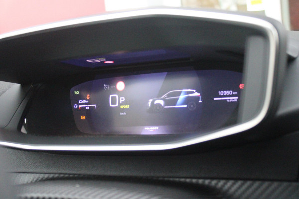 Peugeot 2008 1.2 Hybrid 145PK GT | DRAADLOZE APPLE CARPLAY/ANDROID AUTO | ACHTERUITRIJ CAMERA | KEYLESS ENTRY/START | PARKEERSENSOREN VOOR EN ACHTER | FULL LED KOPLAMPEN | CRUISE CONTROL | DAB+ RADIO | LICHTMETALEN VELGEN 17" | DRAADLOZE TELEFOONLADER |