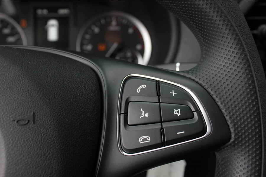 Mercedes-Benz Vito 215PK JB-EDITION FULL BLACK / AMG / SPOILER / VERLAGINGSVEREN / NAVIGATIE / CLIMATE CONTROL / TREKHAAK / CRUISE