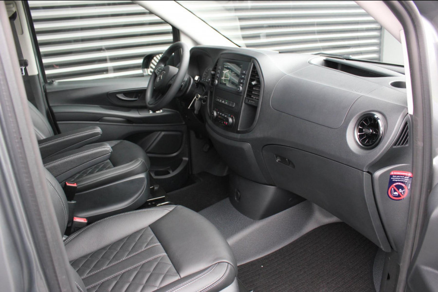 Mercedes-Benz Vito 215PK JB-EDITION FULL BLACK / AMG / SPOILER / VERLAGINGSVEREN / NAVIGATIE / CLIMATE CONTROL / TREKHAAK / CRUISE