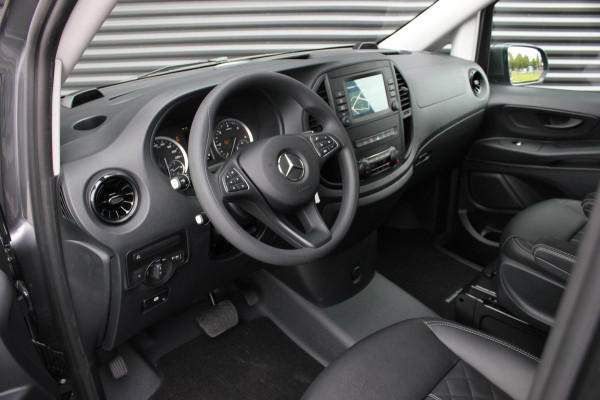 Mercedes-Benz Vito 215PK JB-EDITION FULL BLACK / AMG / SPOILER / VERLAGINGSVEREN / NAVIGATIE / CLIMATE CONTROL / TREKHAAK / CRUISE