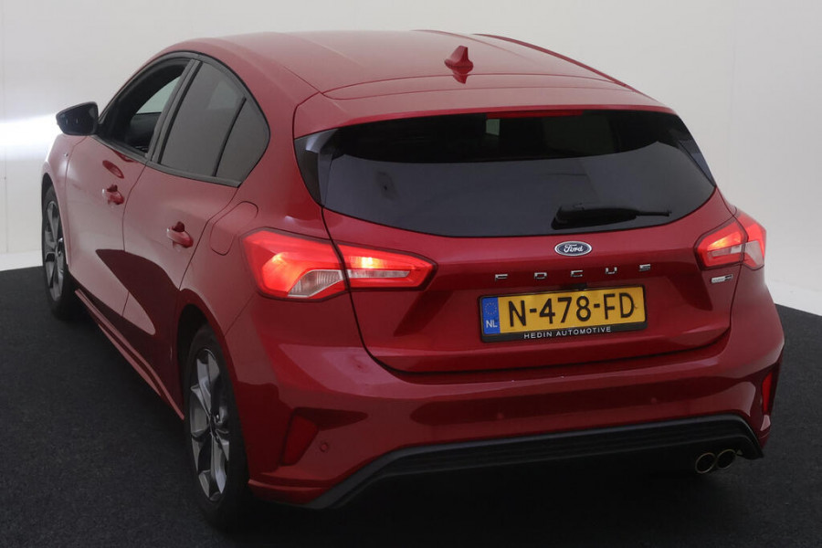 Ford Focus 1.0 EcoBoost Hybrid ST Line Business NL AUTO | CAMERA | CARPLAY |