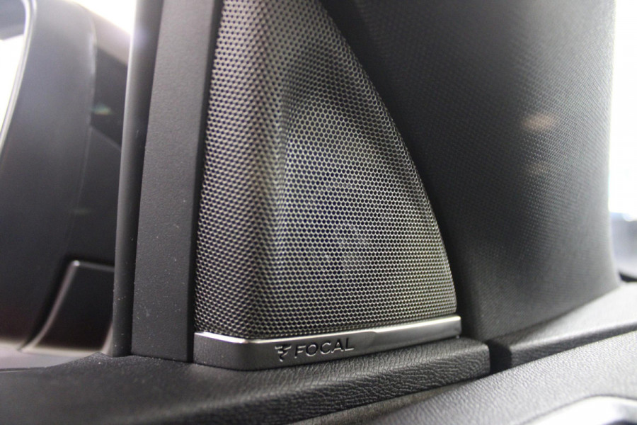 Peugeot 3008 1.6 HYbrid 225PK GT PACK BUSINESS | AFNEEMBARE TREKHAAK | PANORAMISCH SCHUIF/KANTEL DAK | ELEKTRISCH BEDIENBARE BESTUURDERSSTOEL MET GEHEUGENFUNCTIE | FOCAL AUDIO SYSTEM | ELEKTRISCH BEDIENARE ACHTERKLEP | KEYLESS ENTRY/START | 360° CAMERA | 19" LICHTMETALEN VELGEN | BLACK PACK | STOEL VERWARMING | MASSAGE STOEL | FULL LED KOPLAMPEN | APPLE CARPLAY/ANDROID AUTO |